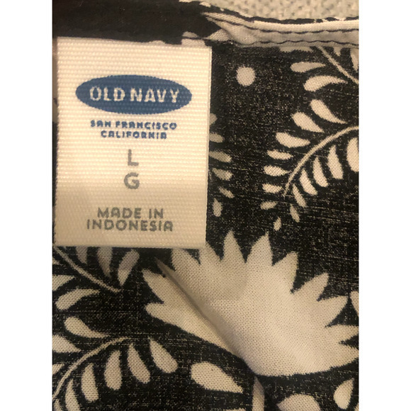 EUC Old Navy Size Large Black White Floral Peplum Short Sleeve Blouse - Picture 8 of 13